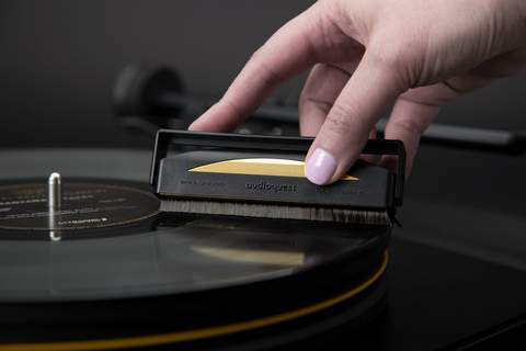 AudioQuest Anti-Static Record Brush Plak Temizleme Fırçası