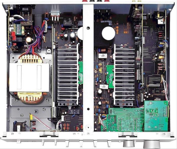 Yamaha AS 701 Stereo Amplifier /Gri